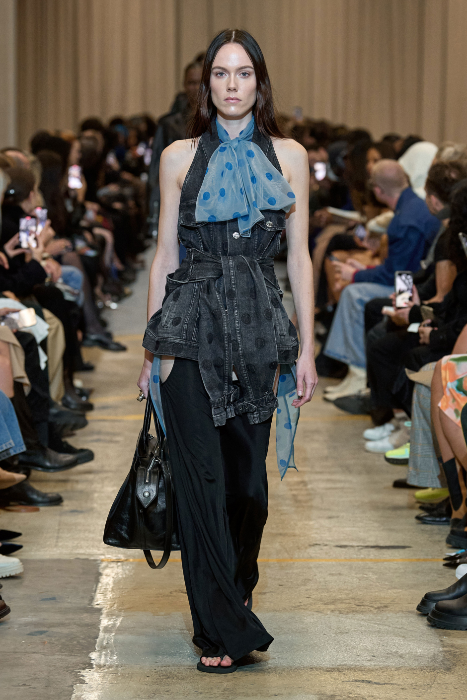 Burberry İlkbahar/Yaz 2023