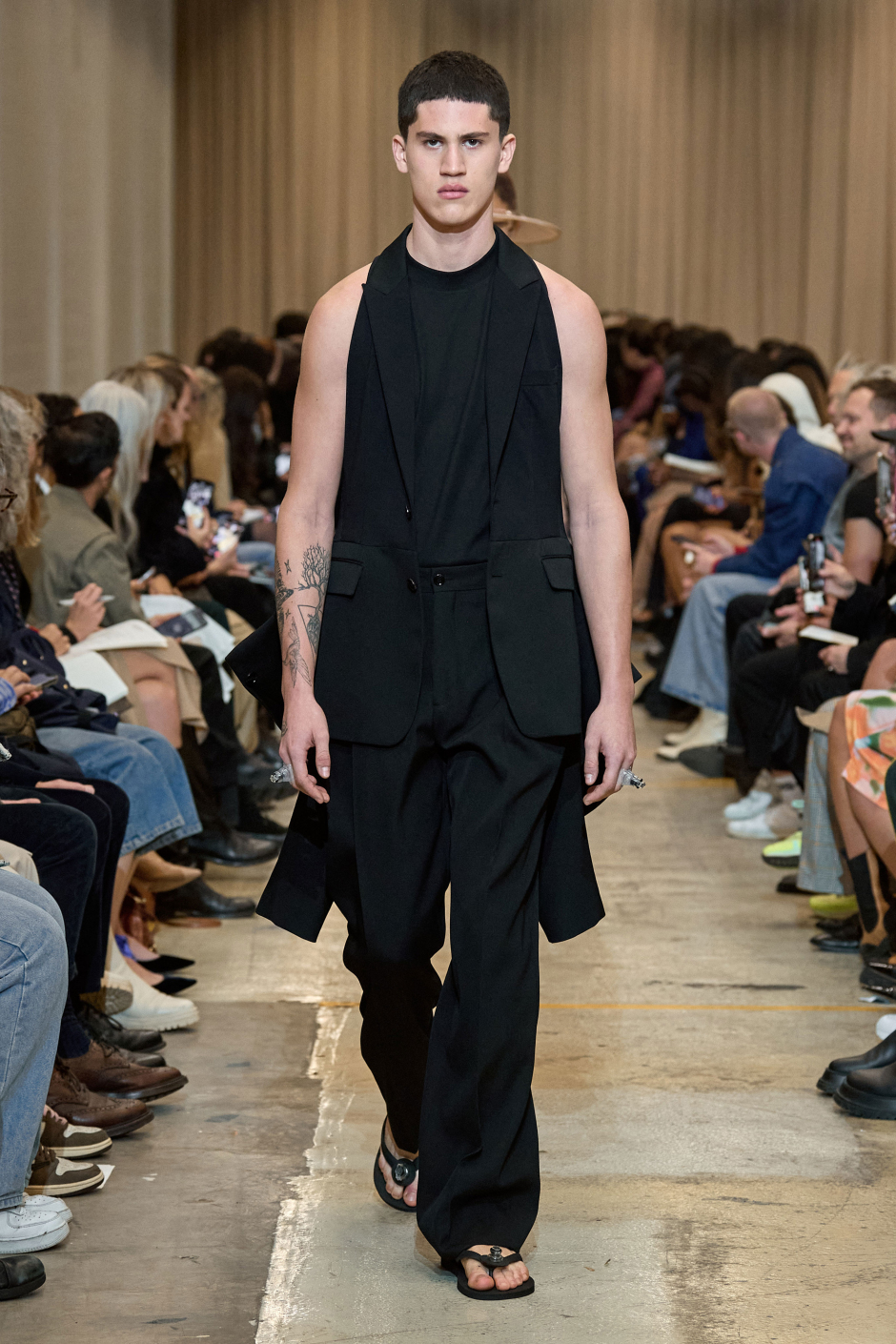 Burberry İlkbahar/Yaz 2023