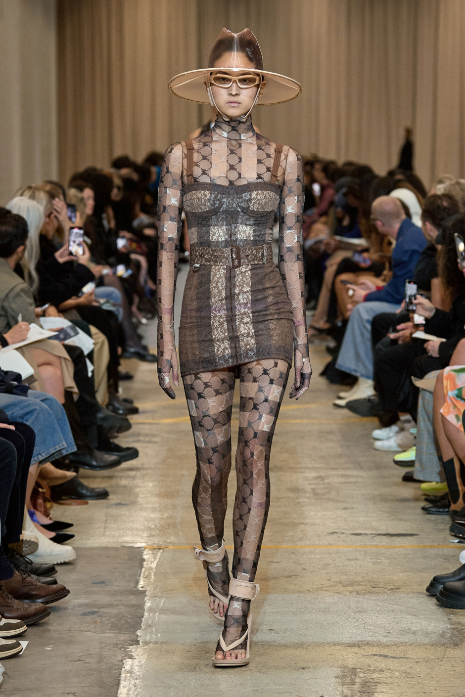 Burberry İlkbahar/Yaz 2023