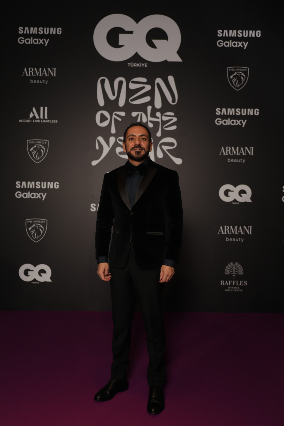 GQ MOTY 2022 Kırmızı Halı