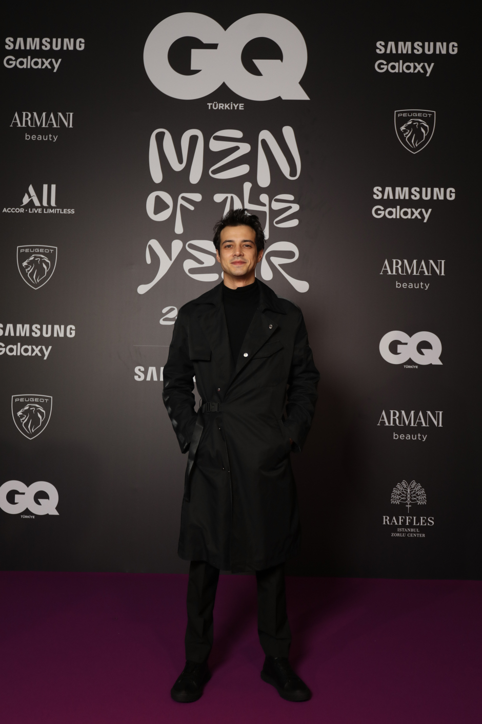 GQ MOTY 2022 Kırmızı Halı