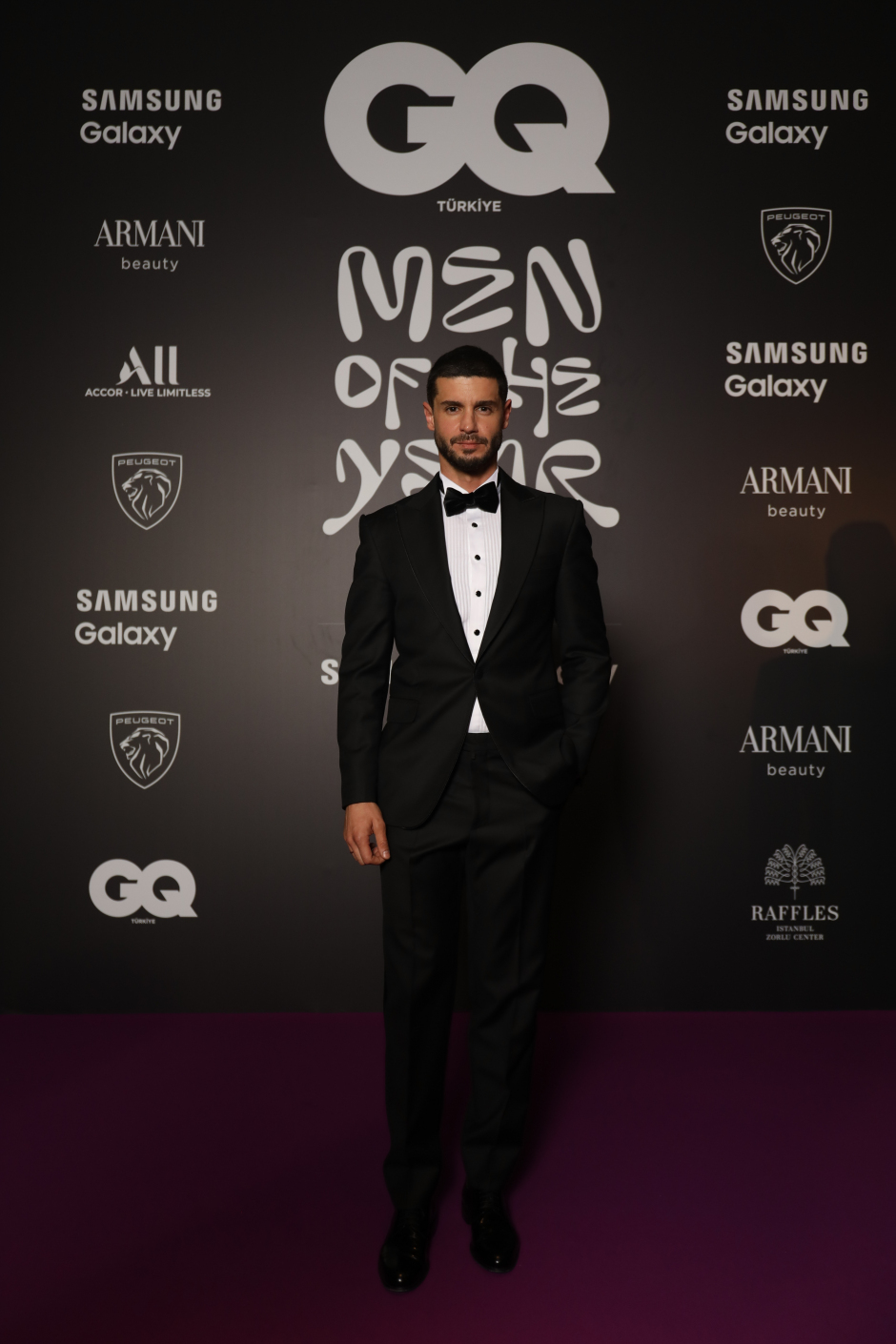 GQ MOTY 2022 Kırmızı Halı