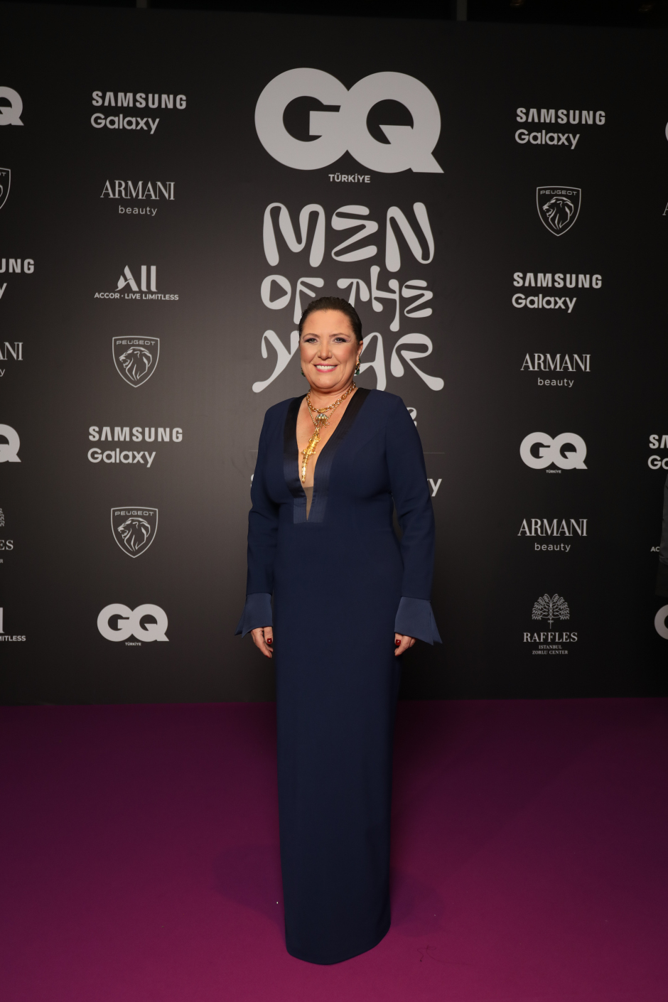 GQ MOTY 2022 Kırmızı Halı