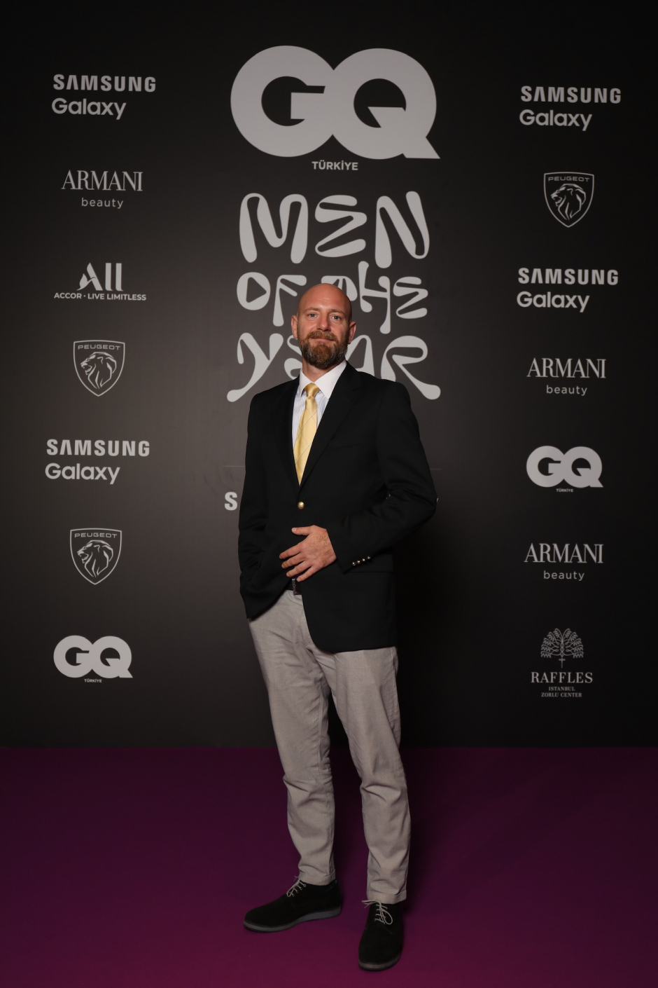 GQ MOTY 2022 Kırmızı Halı