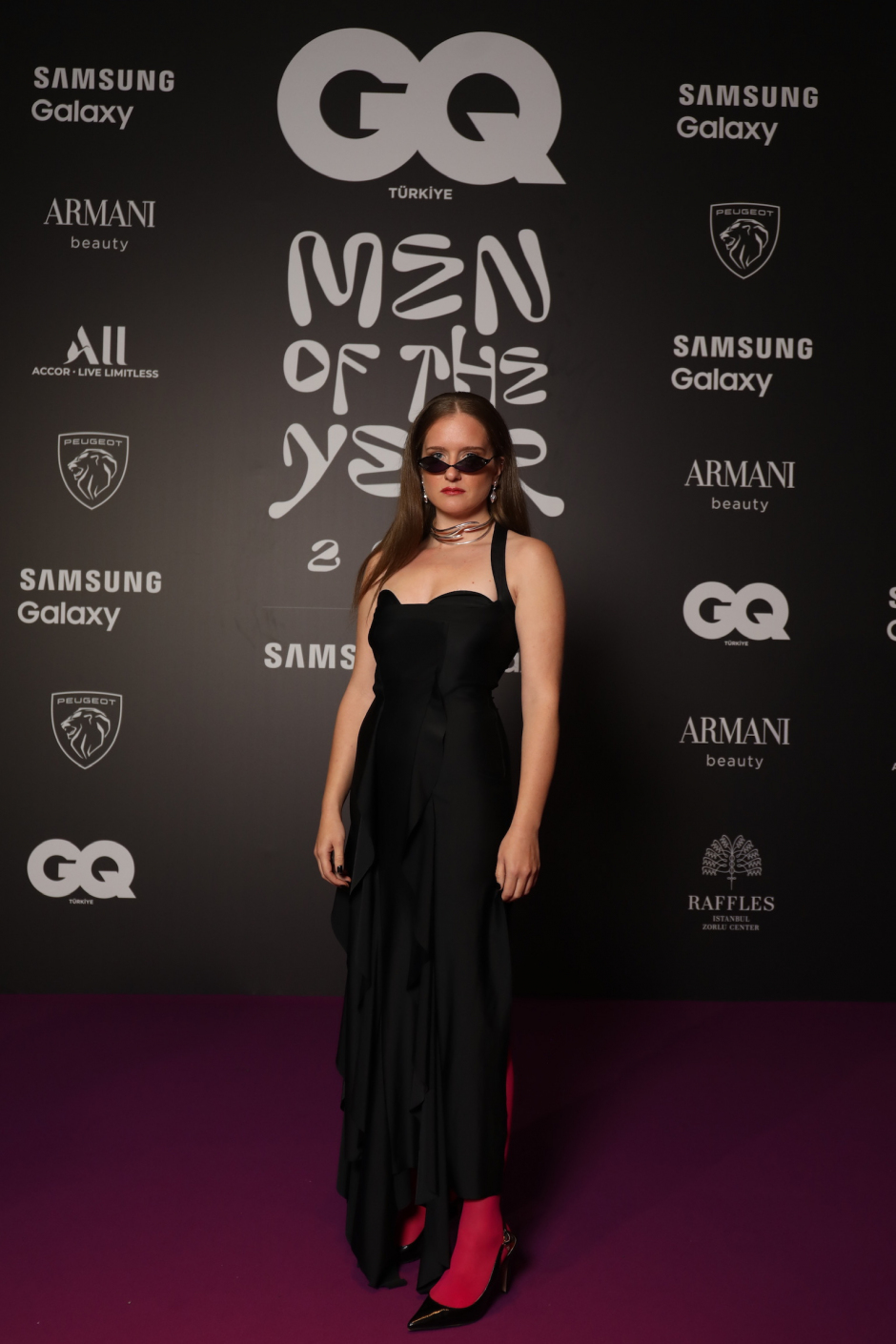 GQ MOTY 2022 Kırmızı Halı