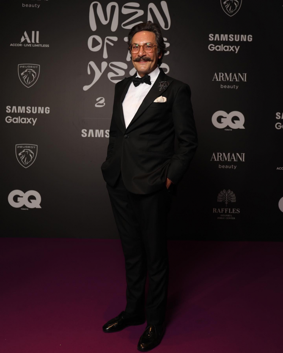 GQ MOTY 2022 Kırmızı Halı