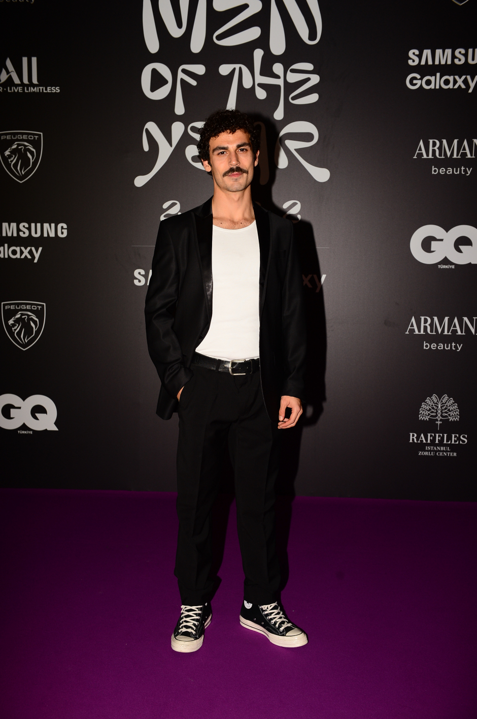 GQ MOTY 2022 Kırmızı Halı