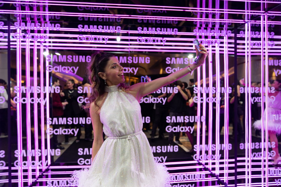 GQ MOTY 2022'nin Hayatı İkiye Katlayan Samsung Photobooth Kareleri