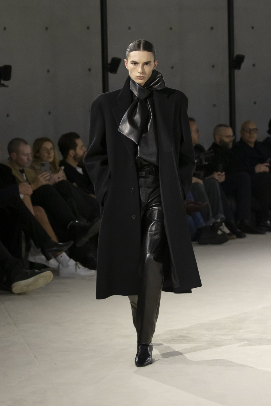 Saint Laurent Kış 2023