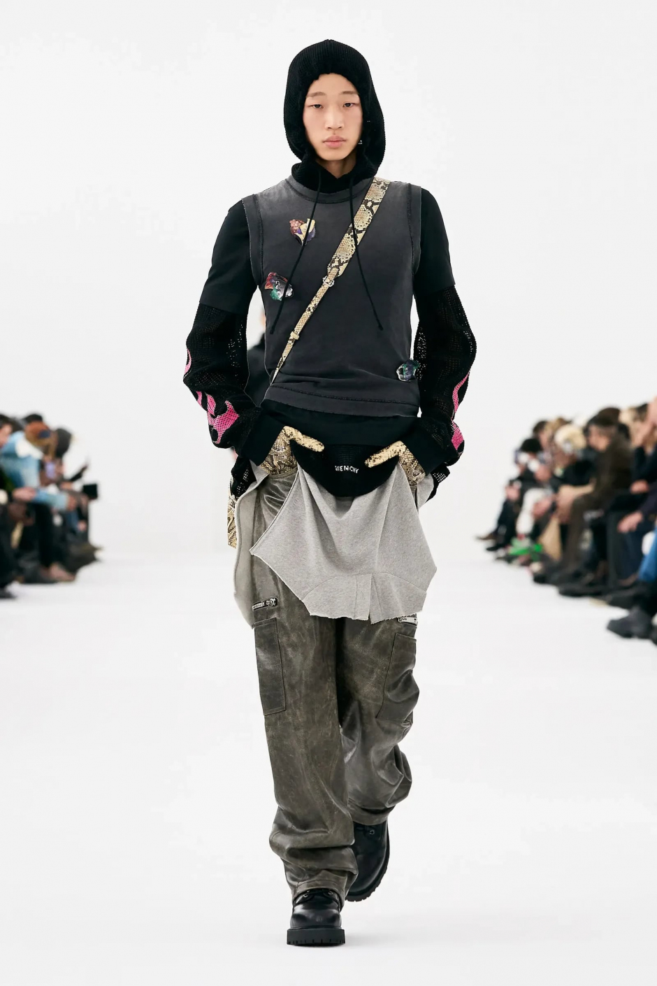 Erkek Moda Haftasından En İyi Görünümler Erkek Moda Haftasından En İyi Görünümler