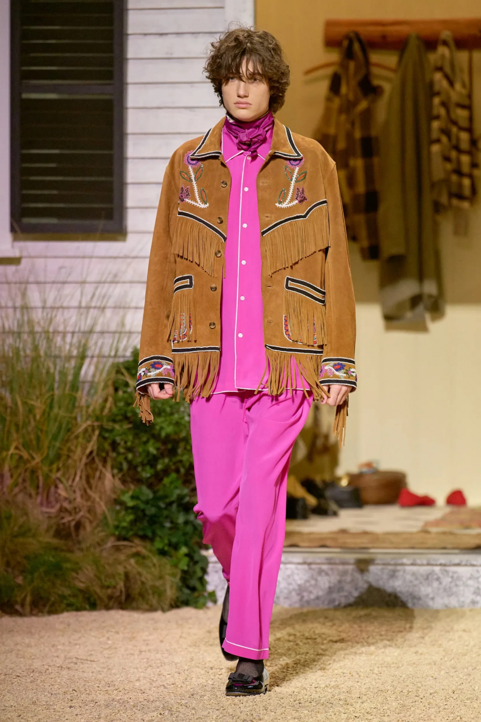 Erkek Moda Haftasından En İyi Görünümler Erkek Moda Haftasından En İyi Görünümler