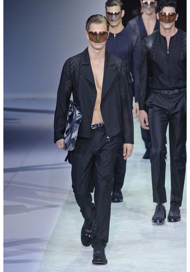 Emporio Armani İlkbahar / Yaz 2014