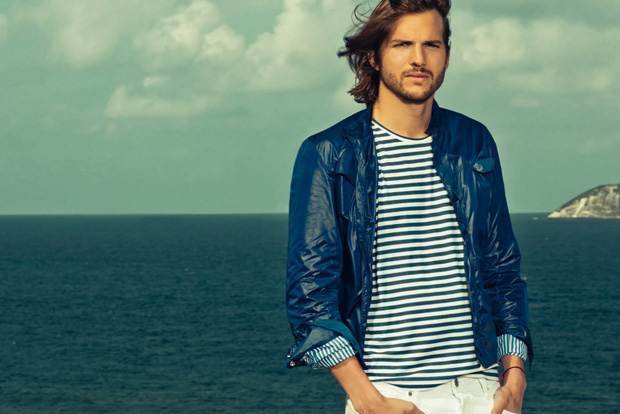 Alessandra ve Ashton Rio sahillerinde