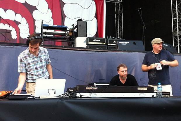 Eksen On Fair kareleri