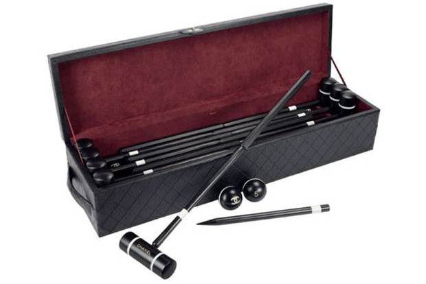 Spora Chanel imzası