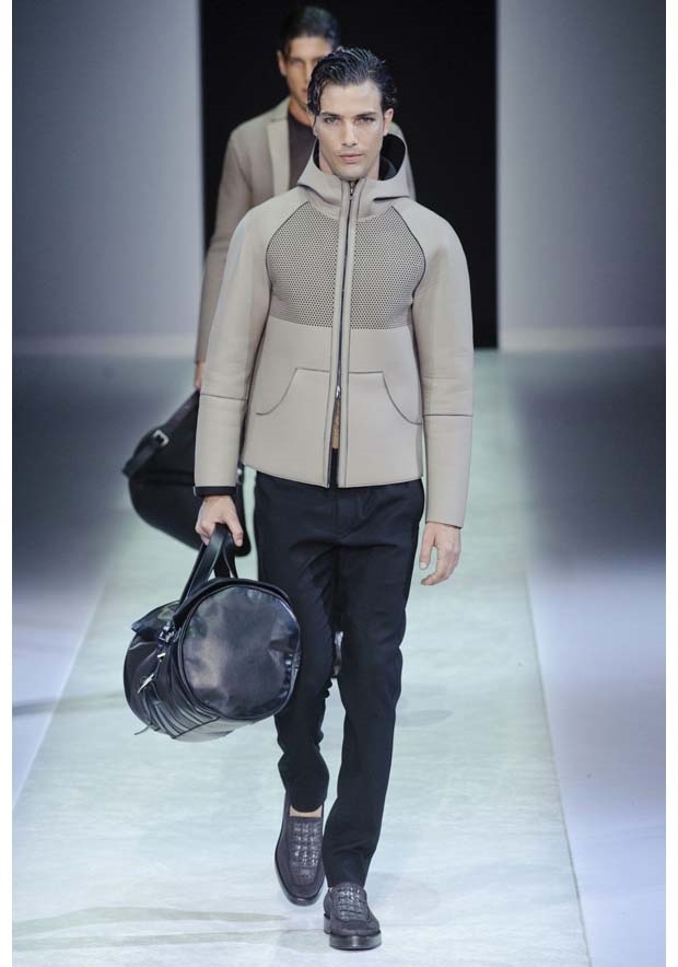 Emporio Armani İlkbahar / Yaz 2014