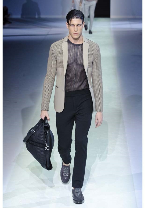 Emporio Armani İlkbahar / Yaz 2014