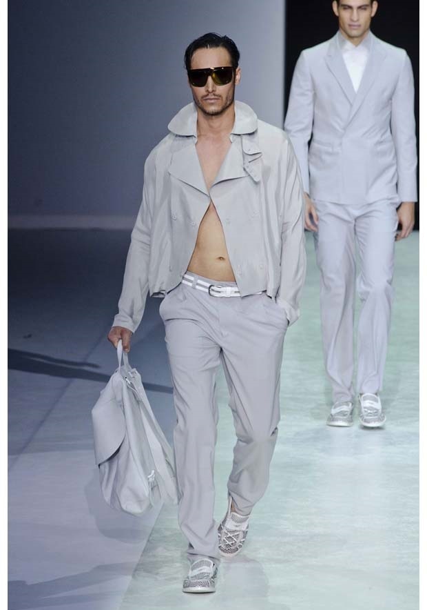 Emporio Armani İlkbahar / Yaz 2014