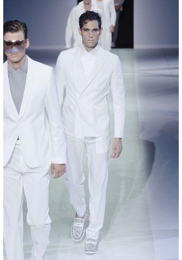 Emporio Armani İlkbahar / Yaz 2014