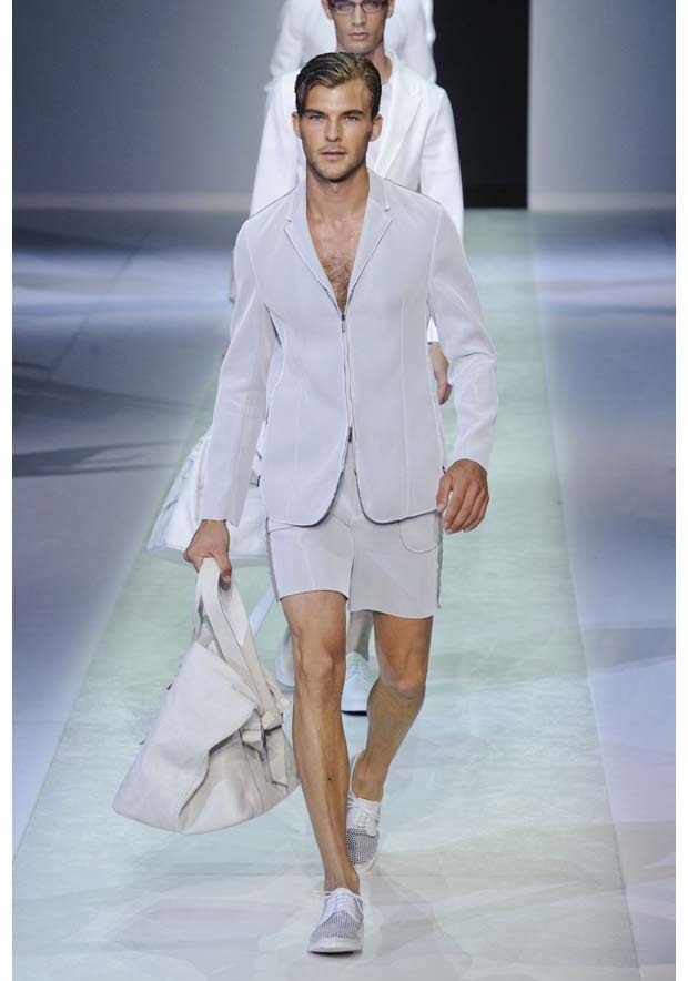 Emporio Armani İlkbahar / Yaz 2014