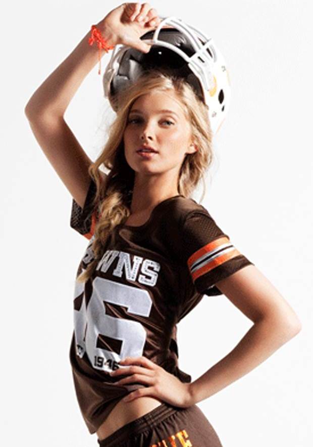 Meleklerden futbola destek