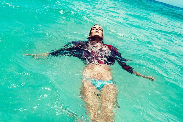 Uzak yazın plaj modası