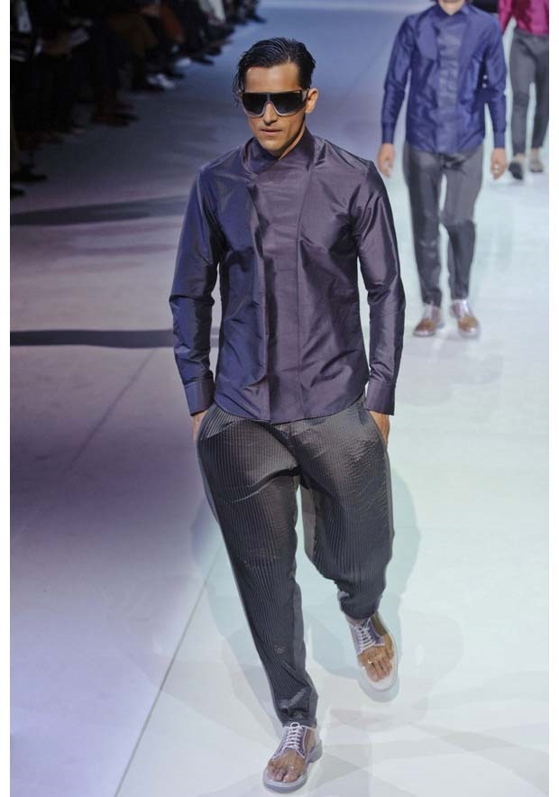 Emporio Armani İlkbahar / Yaz 2014