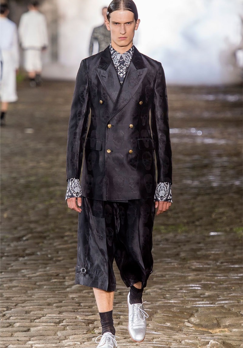 Alexander McQueen İlkbahar / Yaz 2014