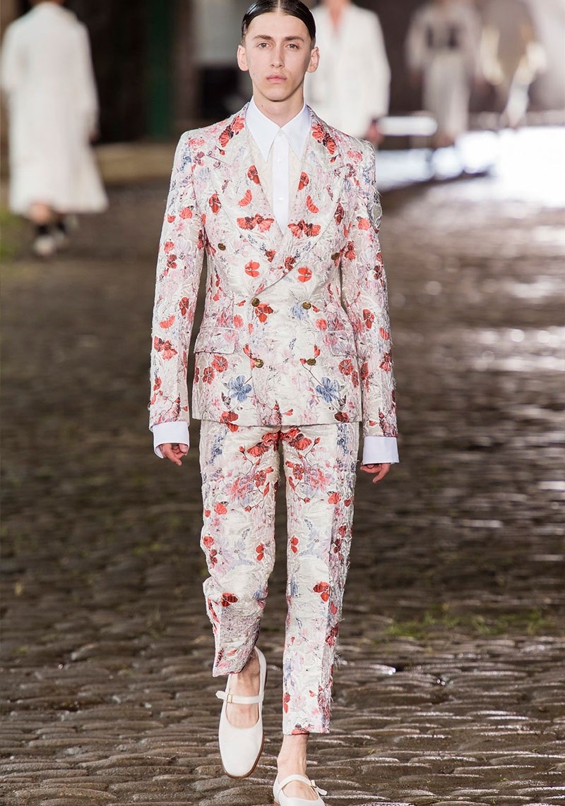 Alexander McQueen İlkbahar / Yaz 2014