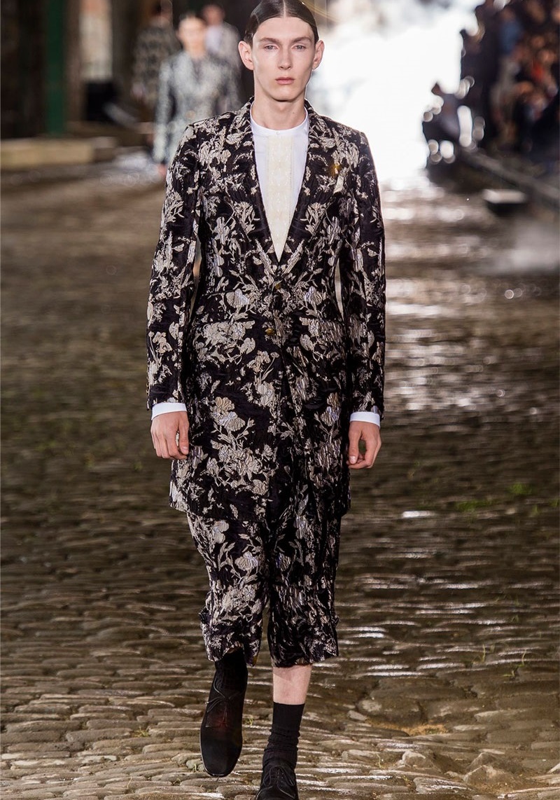 Alexander McQueen İlkbahar / Yaz 2014