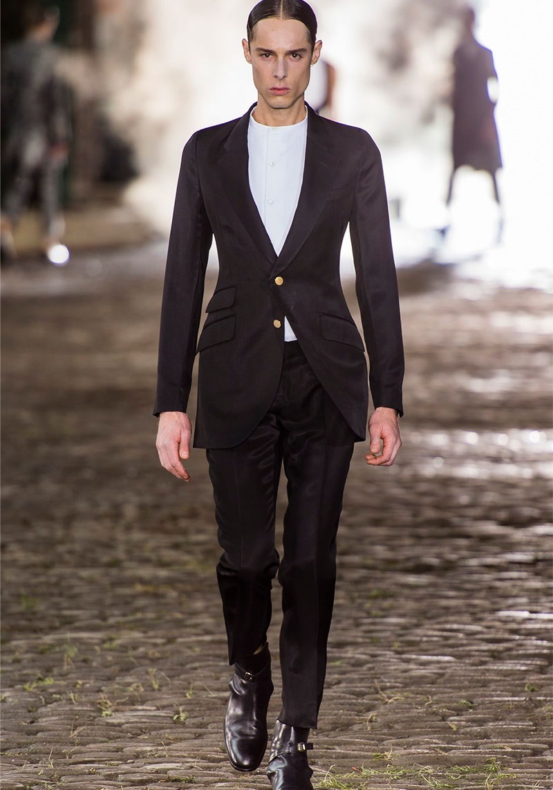 Alexander McQueen İlkbahar / Yaz 2014