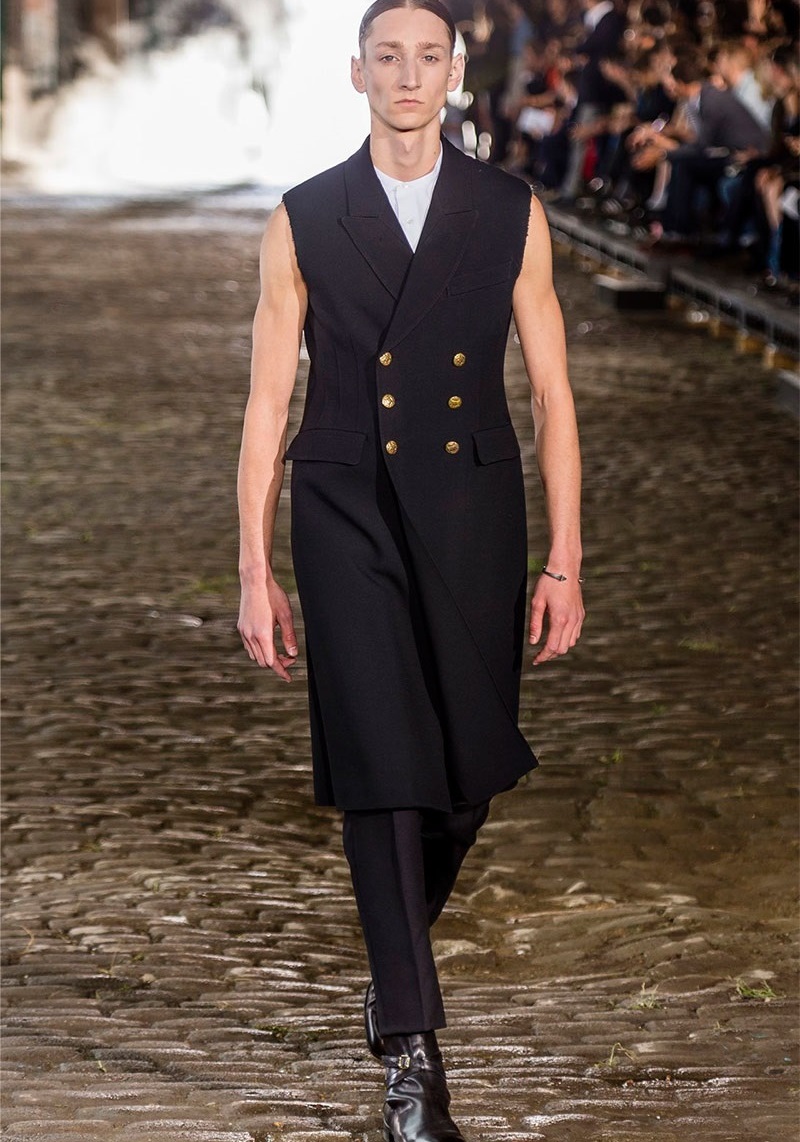 Alexander McQueen İlkbahar / Yaz 2014