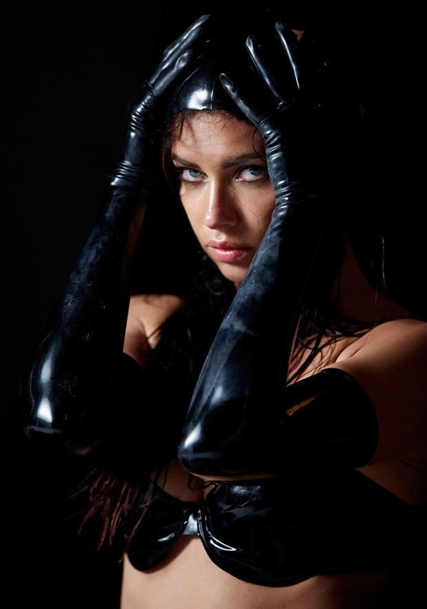 Karşınızda 2015 Pirelli Takvimi