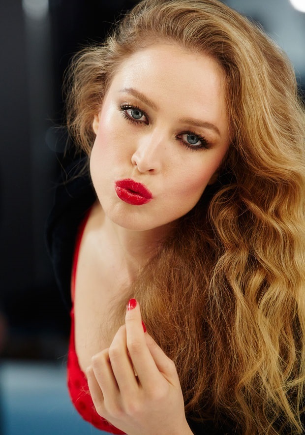 Karşınızda 2015 Pirelli Takvimi