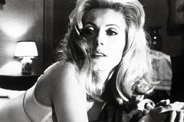 Ve tanrı Fransız kadınını yarattı