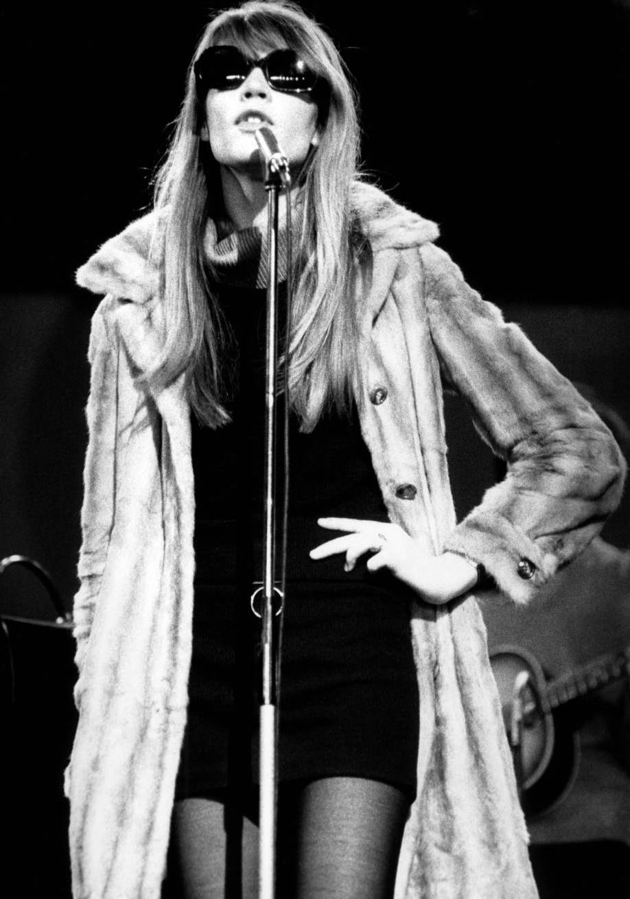 Ve tanrı Fransız kadınını yarattı