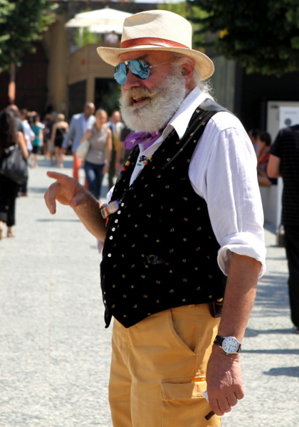 GQ Floransa sokaklarında