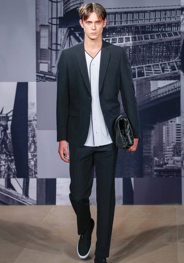 DKNY İlkbahar / Yaz 2015