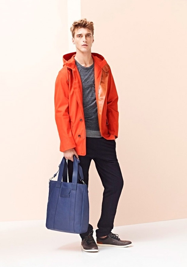 Dikkat plajda timsah var!