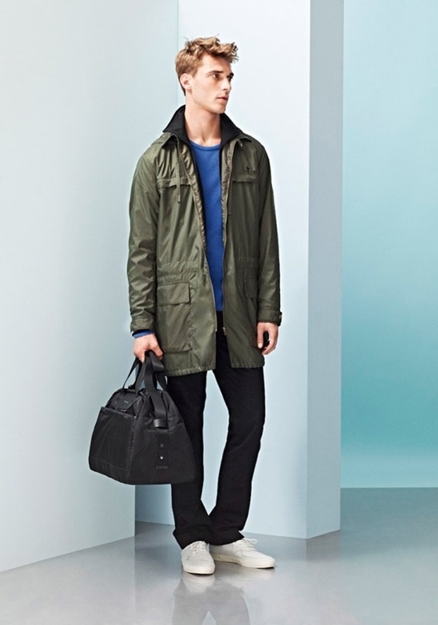 Dikkat plajda timsah var!