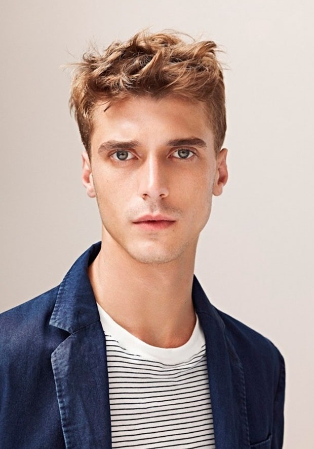 Dikkat plajda timsah var!