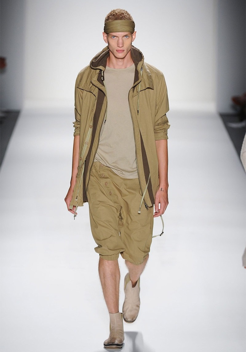 Nicholas K İlkbahar / Yaz 2014