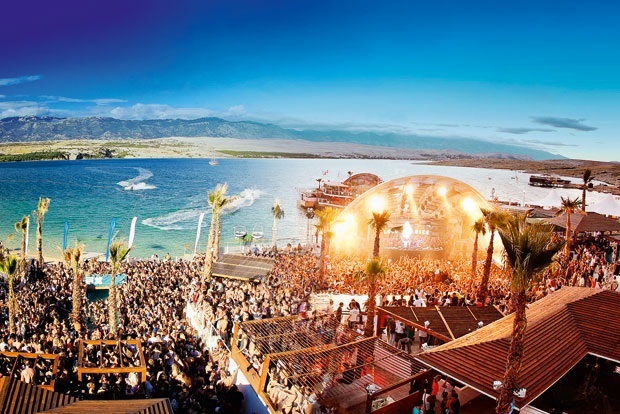 Yaz boyu parti parti dolaşma rehberi