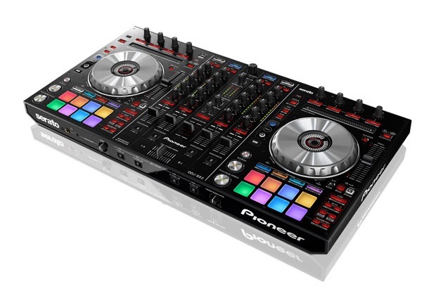 Bu yılbaşı DJ sen ol!