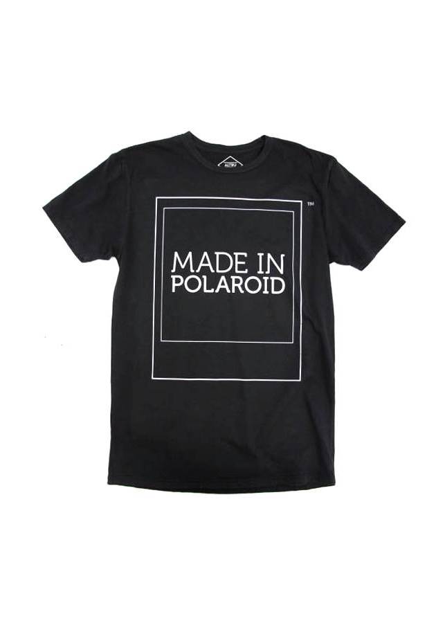 Bit pazarından Polaroid tişörtleri 