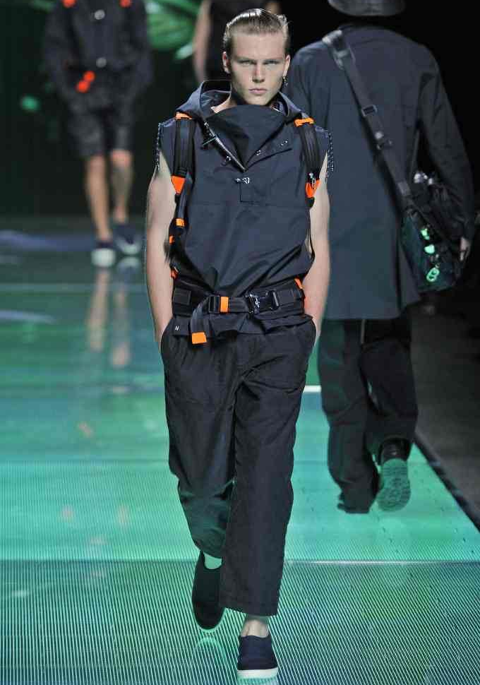 Louis Vuitton İlkbahar / Yaz 2013