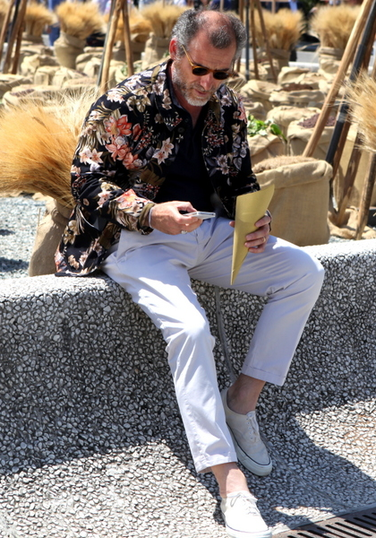 GQ Floransa sokaklarında