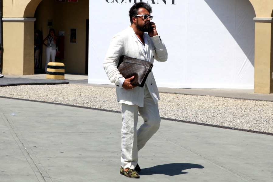 GQ Floransa sokaklarında