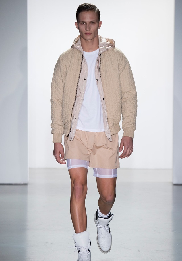 Calvin Klein İlkbahar / Yaz 2015