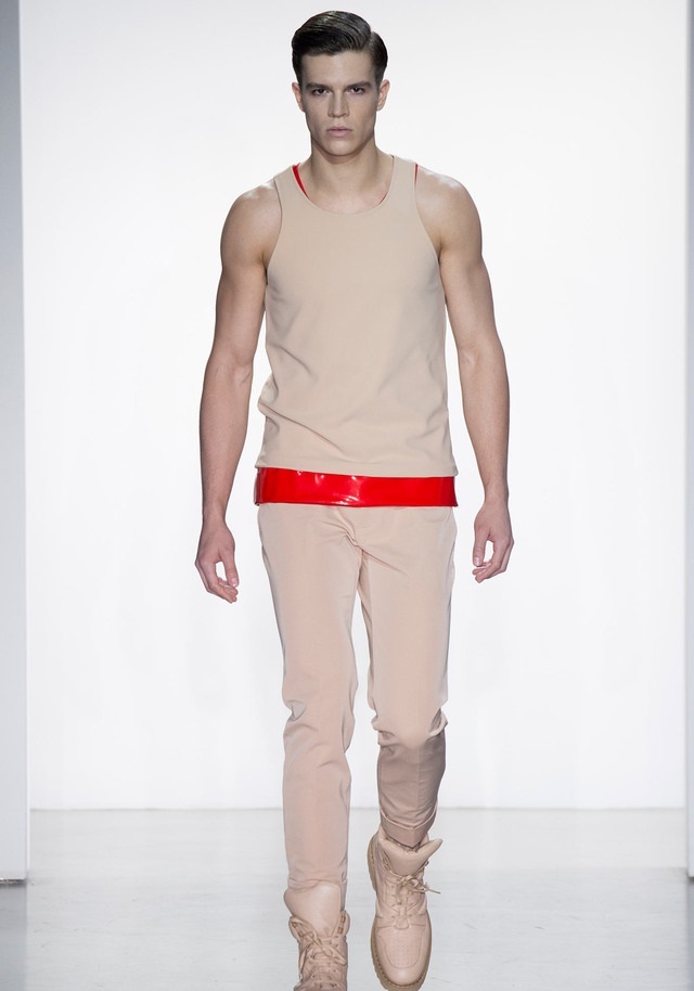 Calvin Klein İlkbahar / Yaz 2015